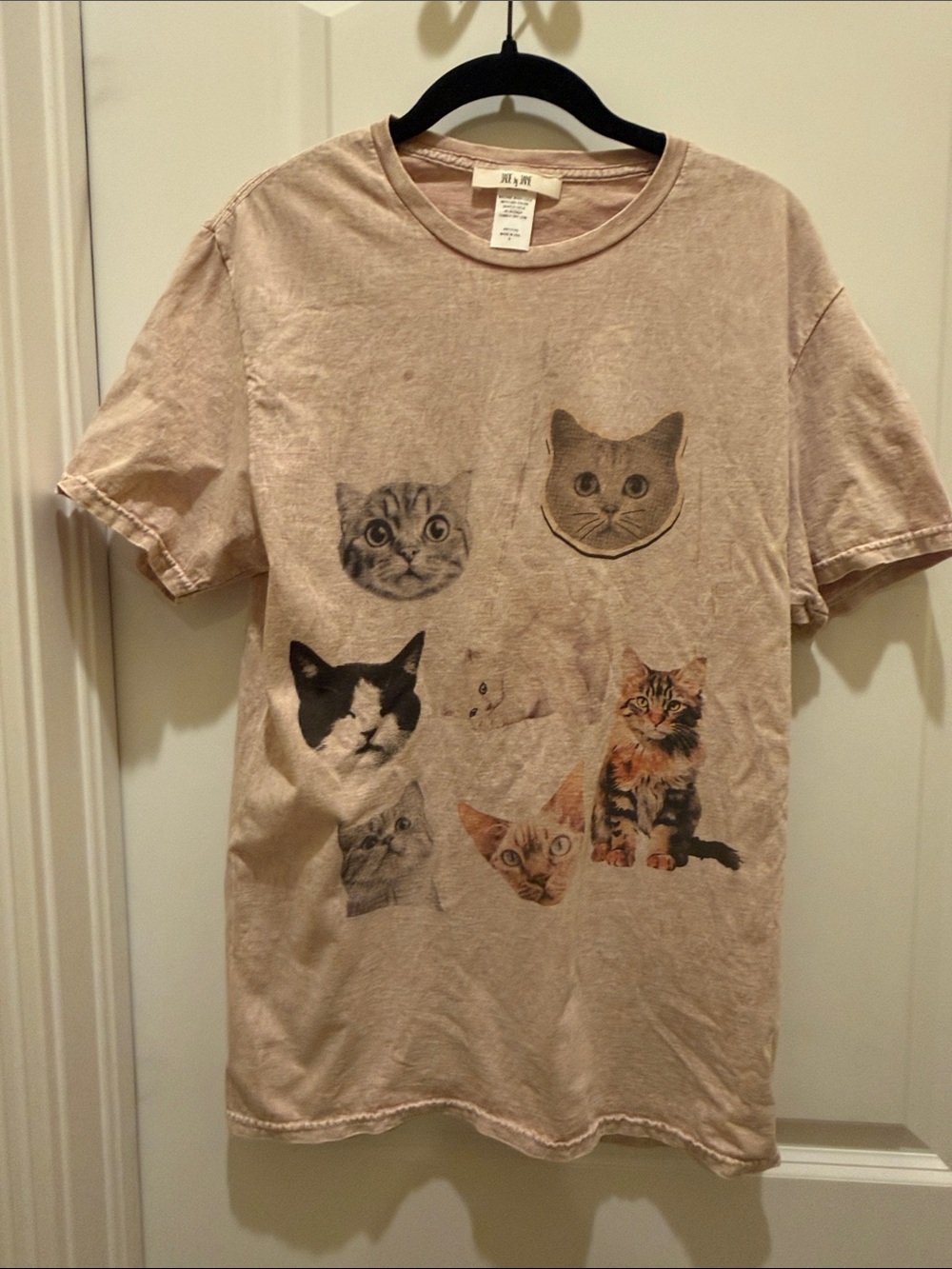 Beige Cat Faces Crewneck Tee - Unbranded
